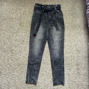 NWT high wasted stretchy jeans